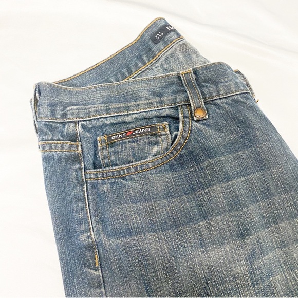 DKNY Vintage Medium Wash Straight Leg Jeans Made In USA - Picture 6 of 10